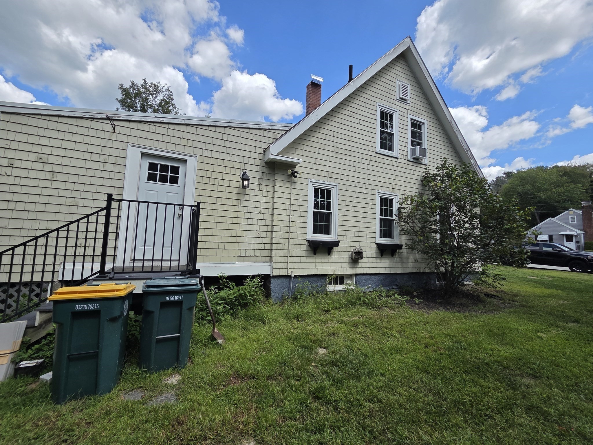 908 Hancock St.
