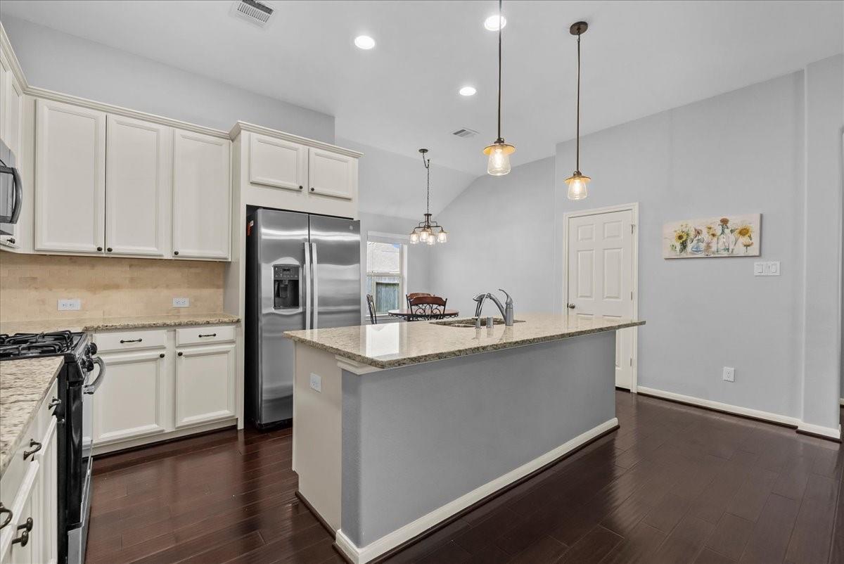 4813 Ladona Court