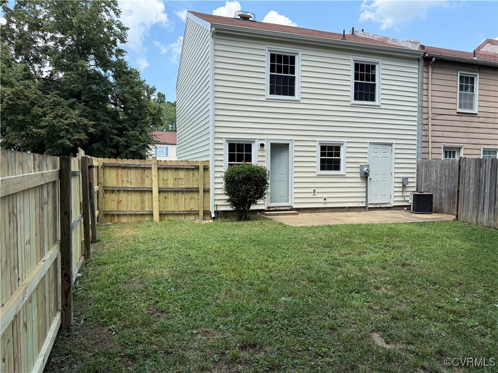 411 Alamosa Dr