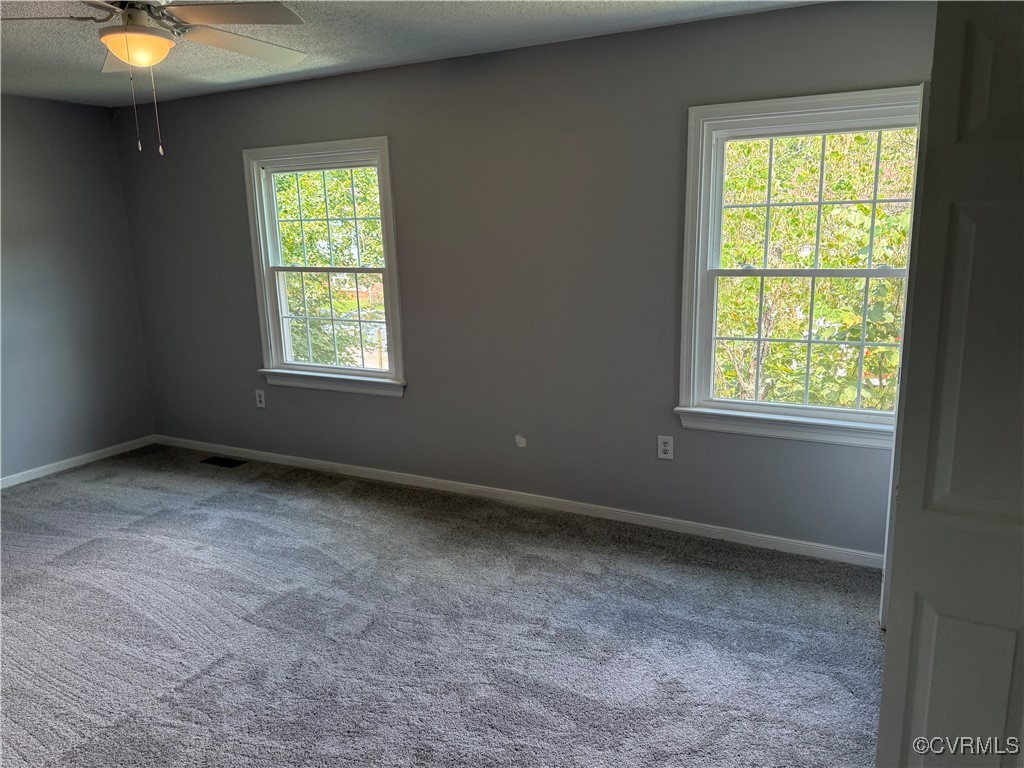 411 Alamosa Dr