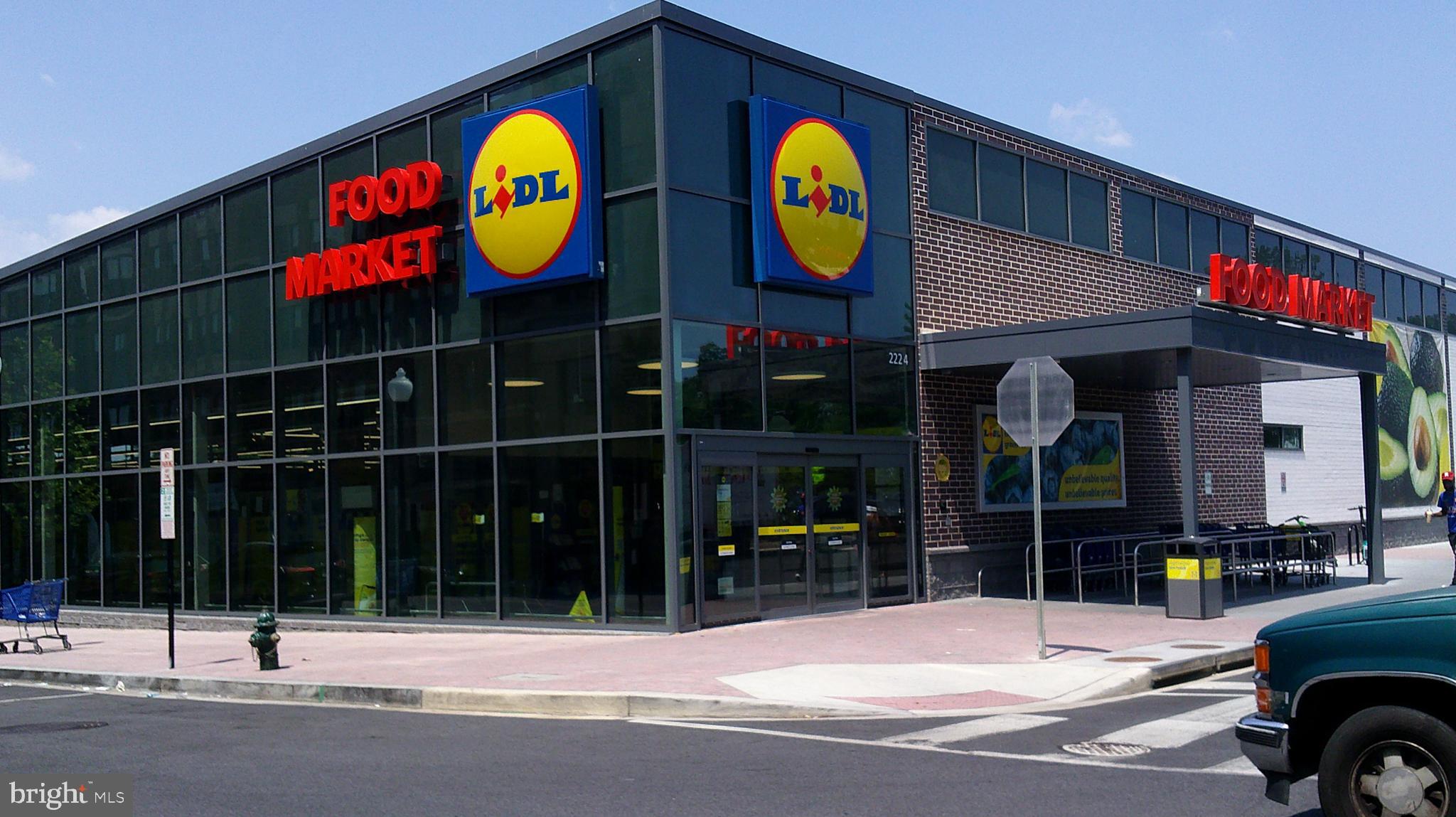 2850 Hartford Street SE Unit: 102