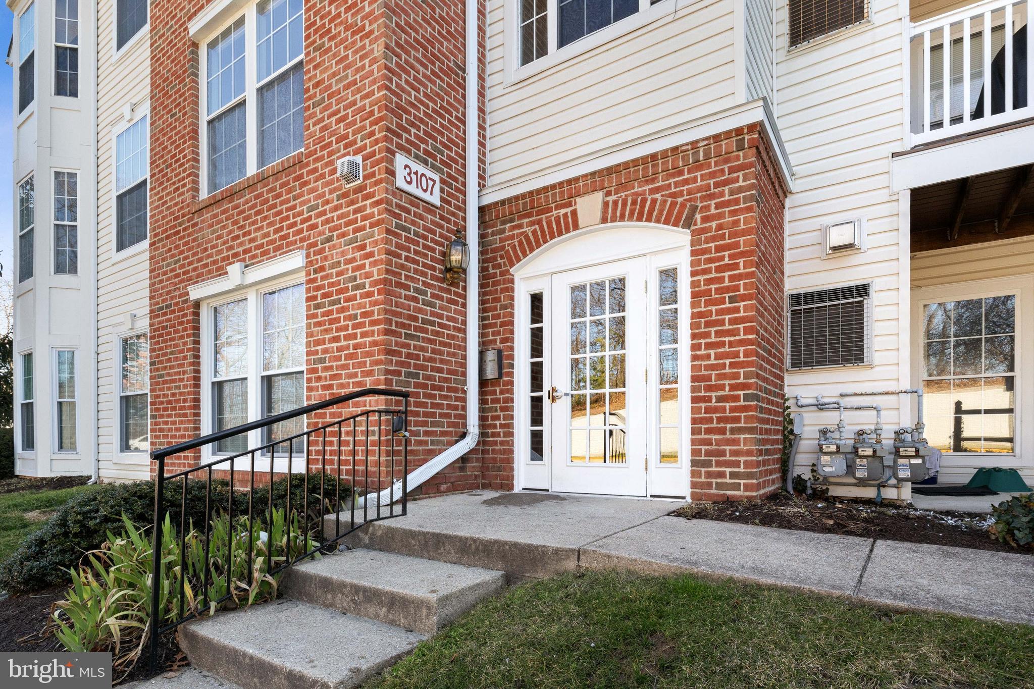 3107 River Bend Ct #E201