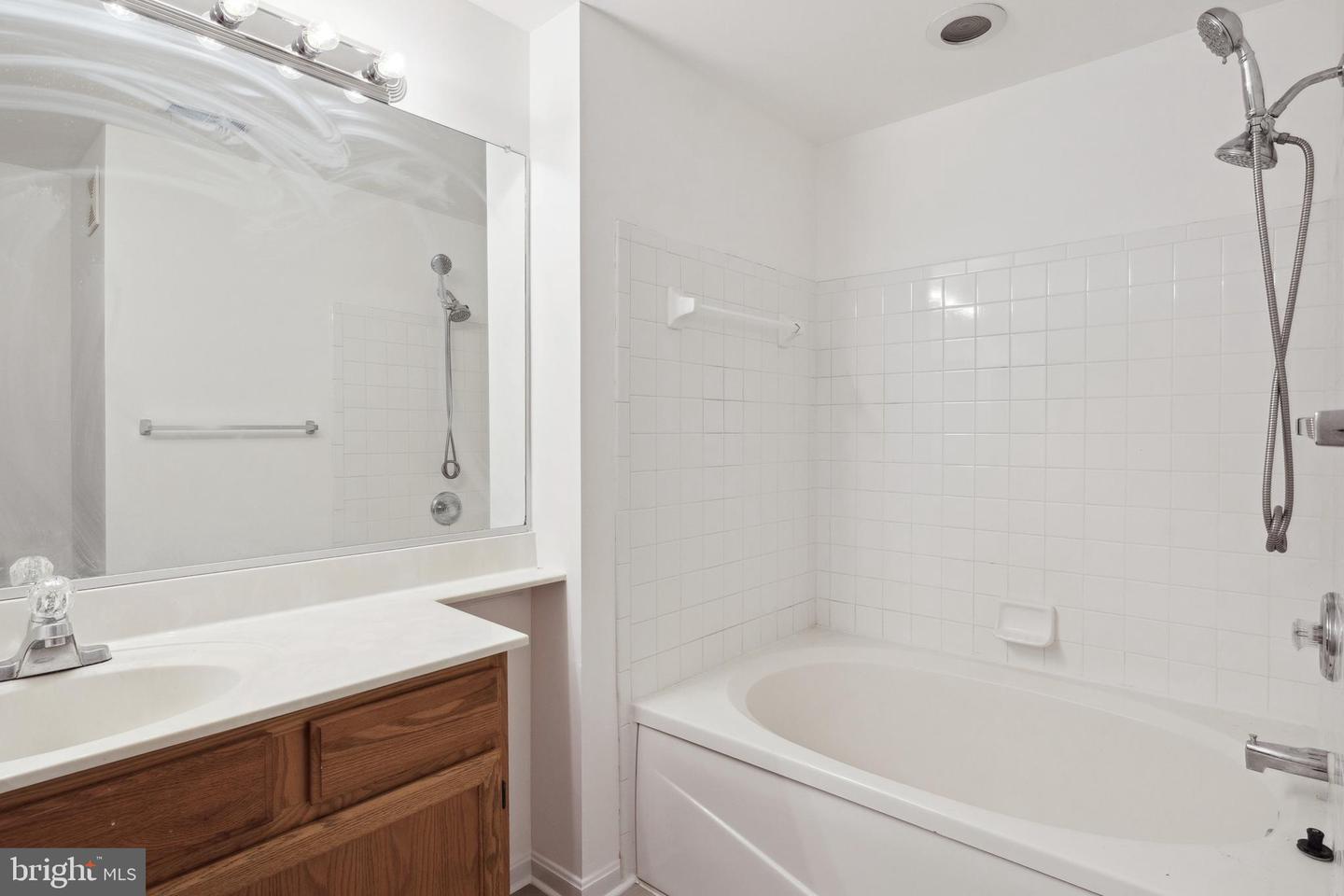 3107 River Bend Ct #E201