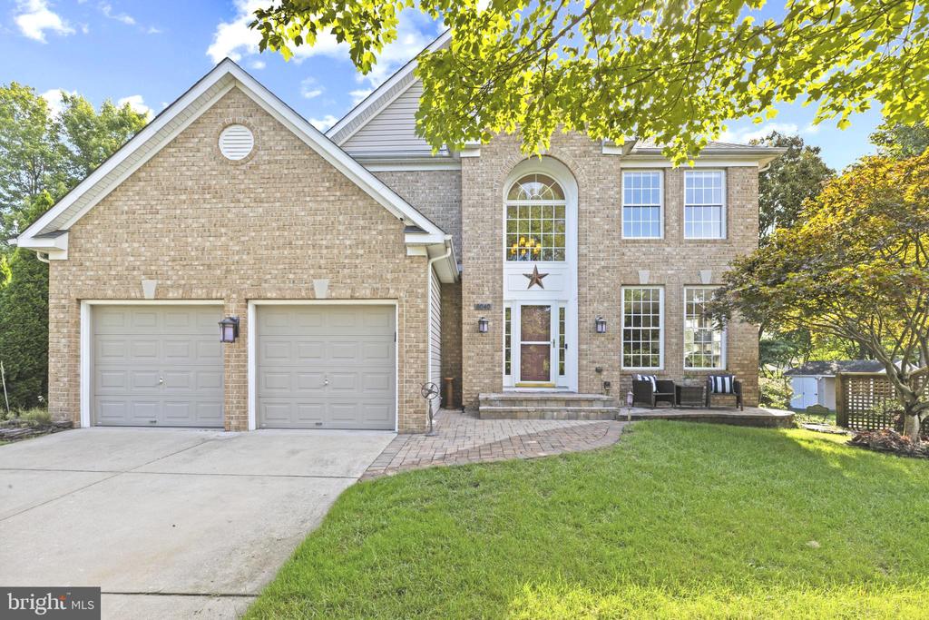 8040 FLORA LANE