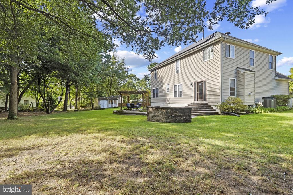 8040 FLORA LANE