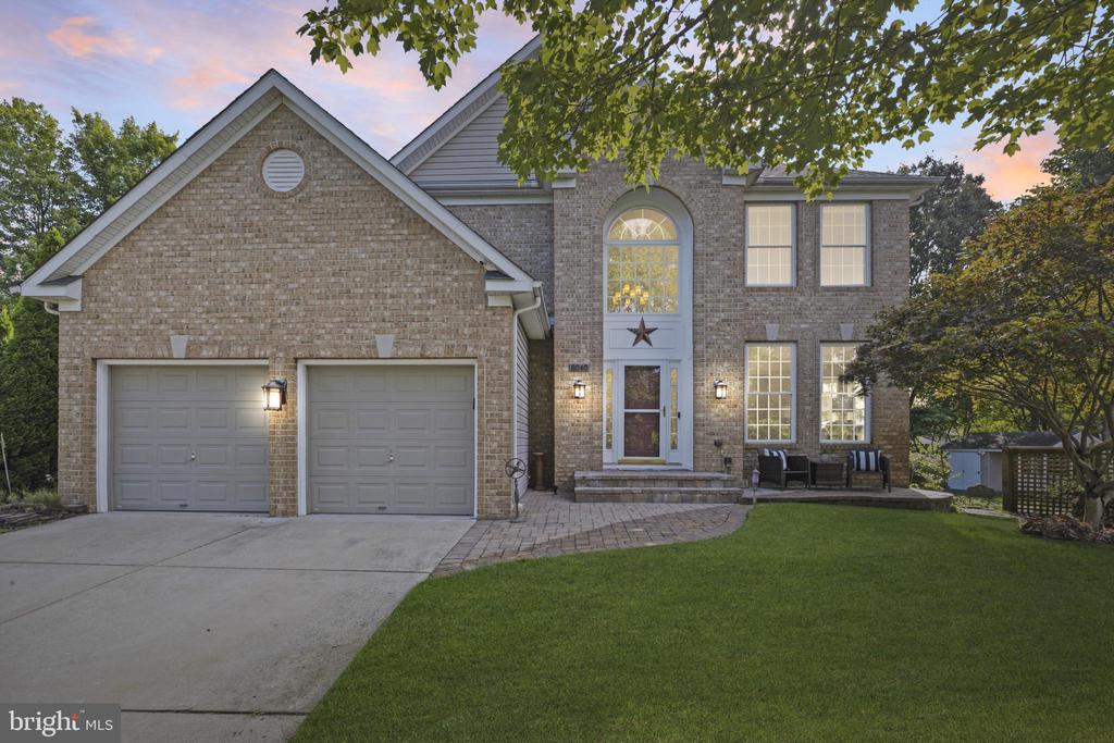 8040 FLORA LANE
