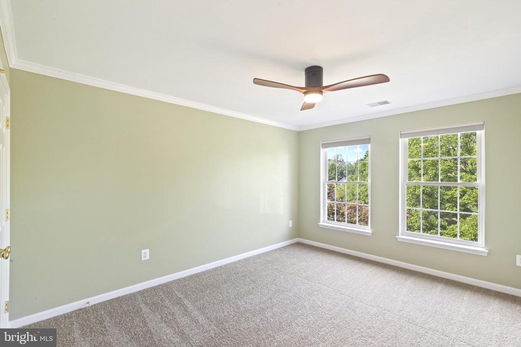 8040 FLORA LANE