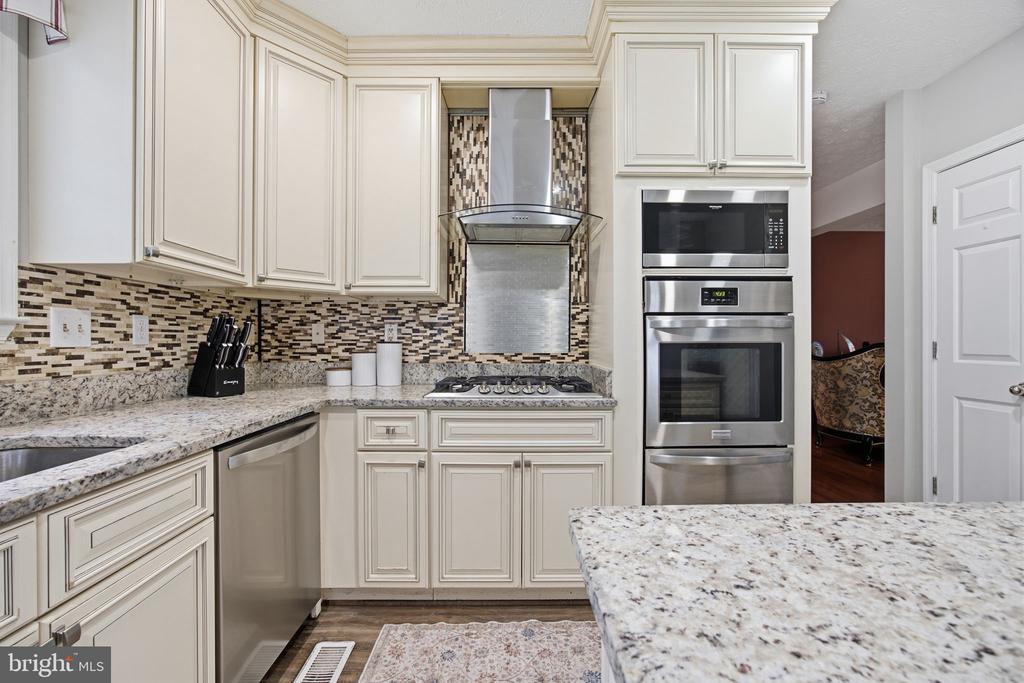 1017 MORGAN STATION DRIVE