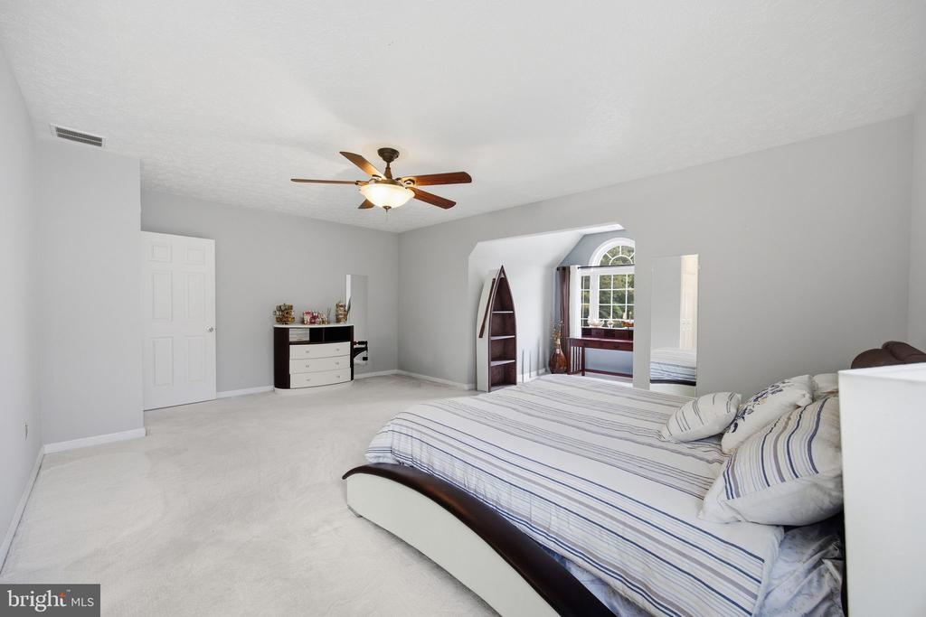 1017 MORGAN STATION DRIVE