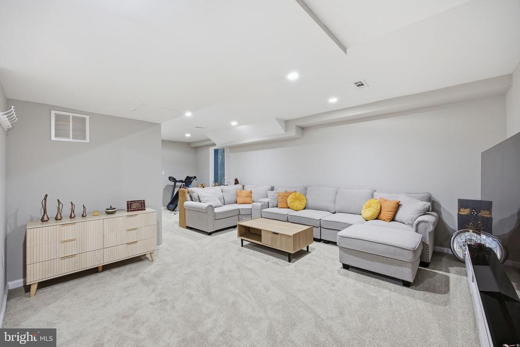 1017 MORGAN STATION DRIVE
