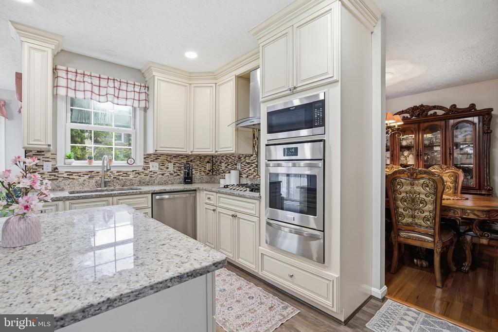 1017 MORGAN STATION DRIVE