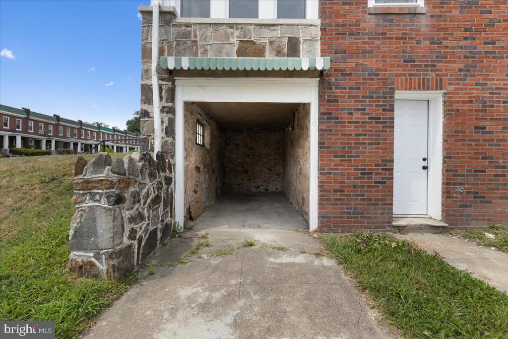3300 Mondawmin Ave