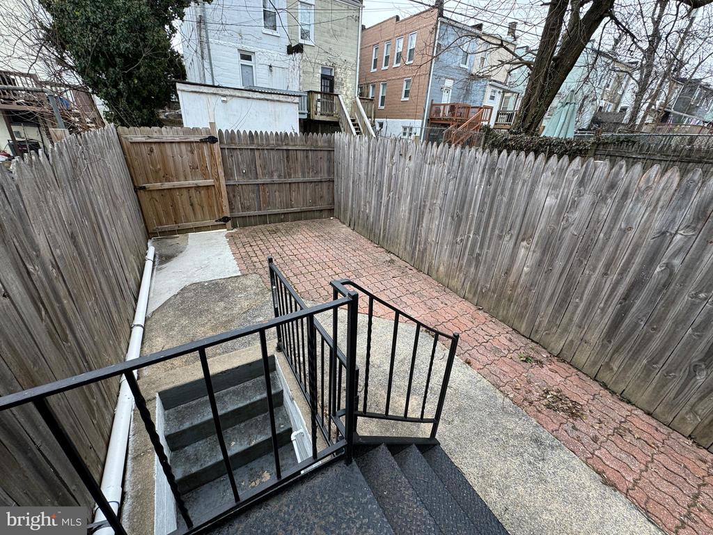 831 Belgian Ave