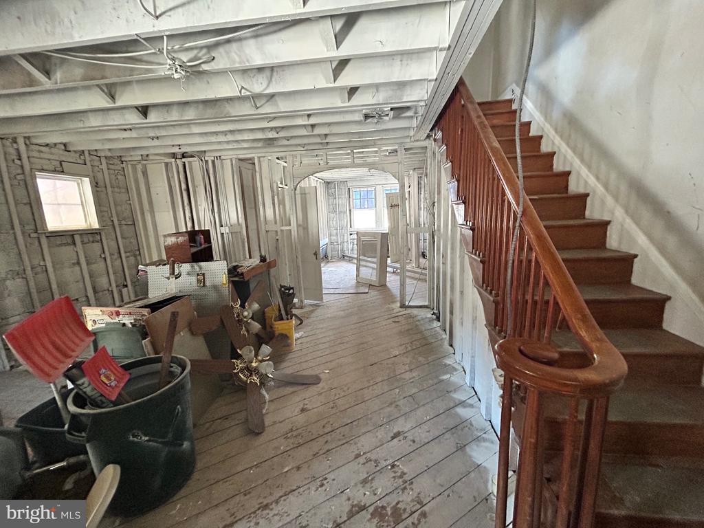 916 CALWELL ROAD