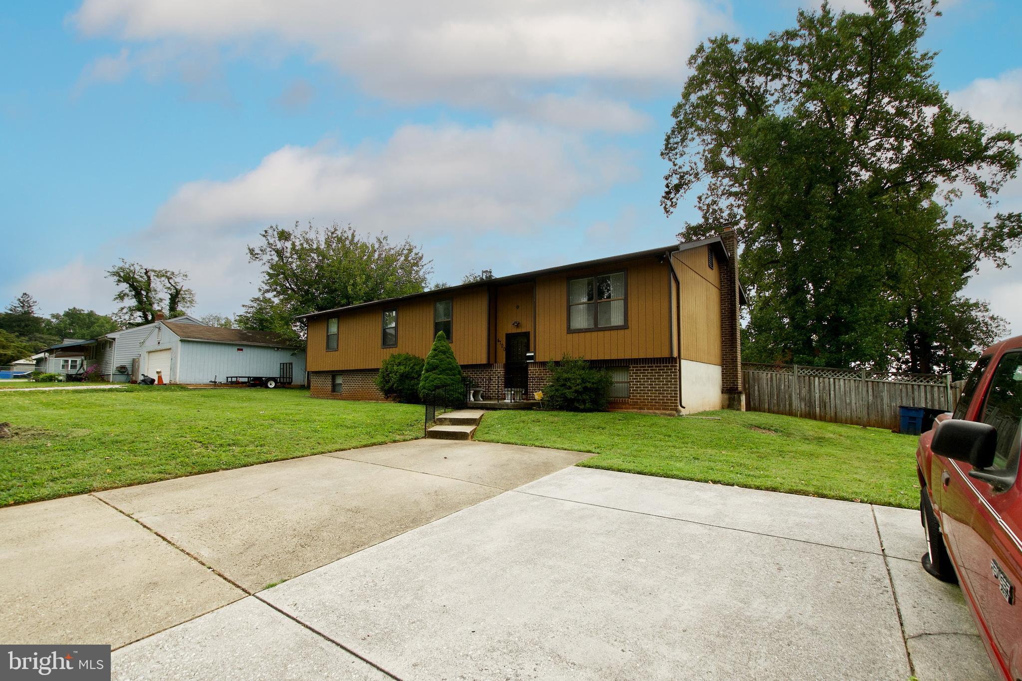 4700 Ridge Ave