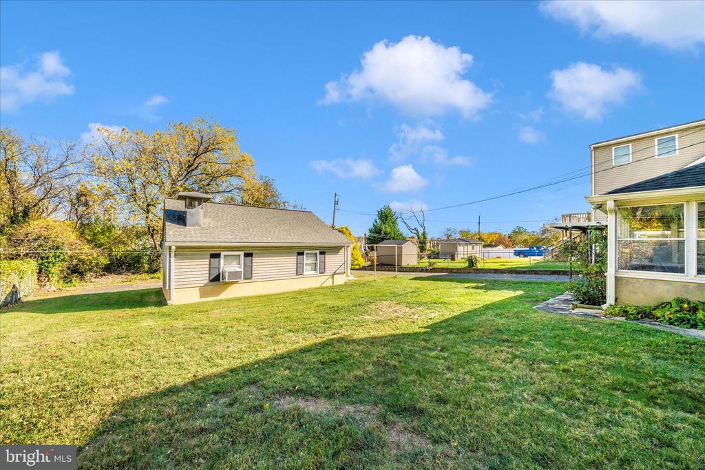 5627 OAKLAND ROAD
