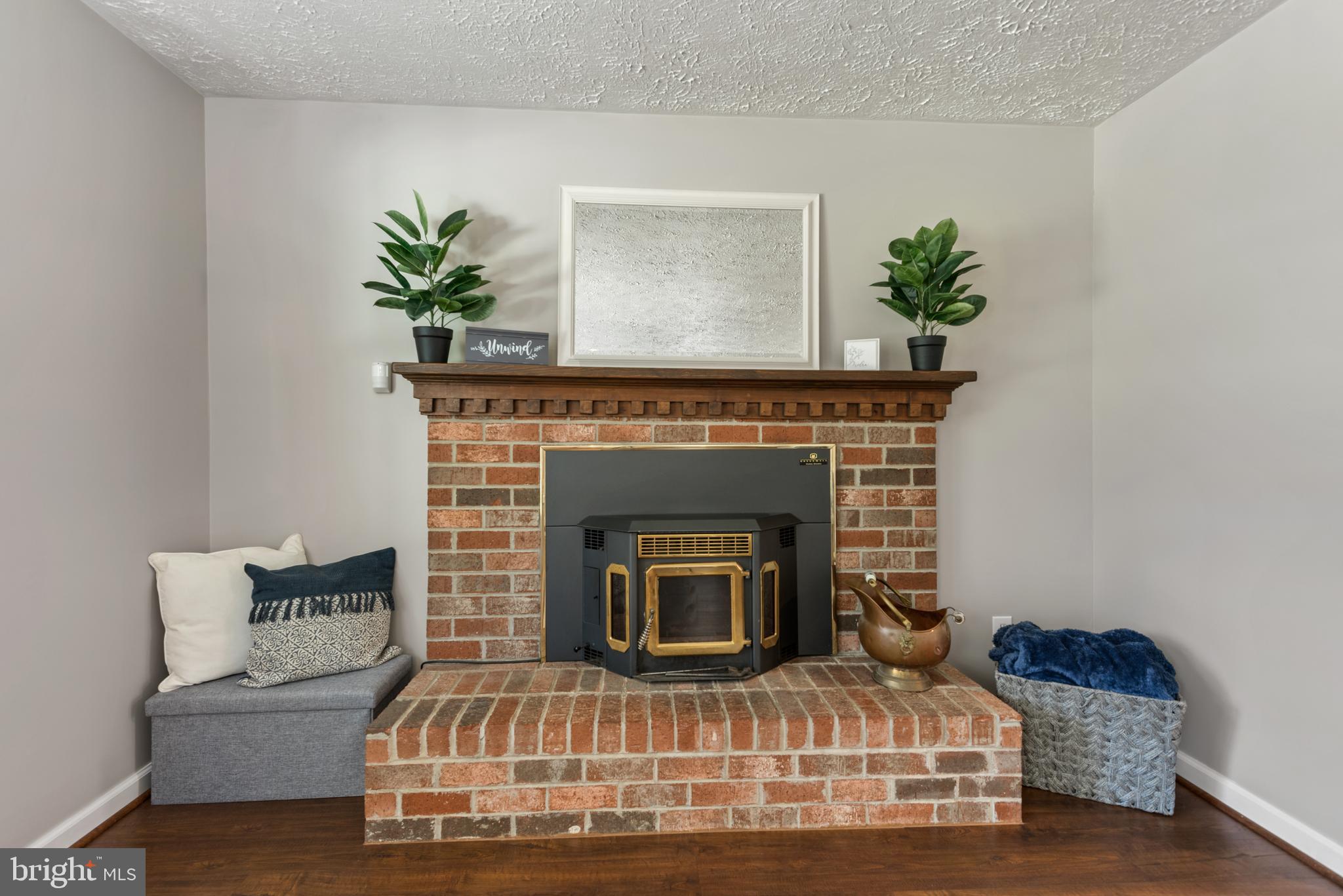 10912 Timothy Ct