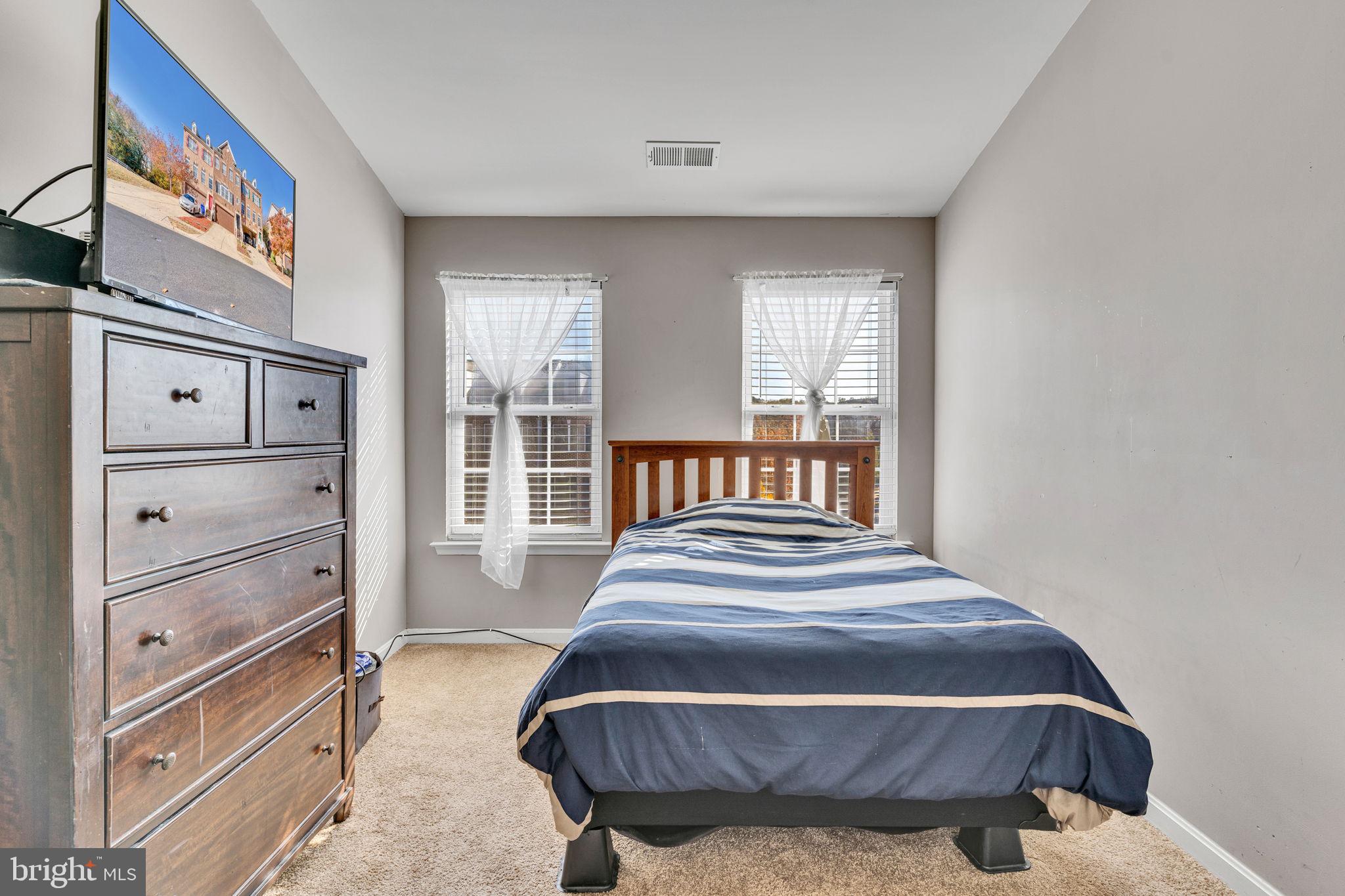 4589 Scottsdale Pl