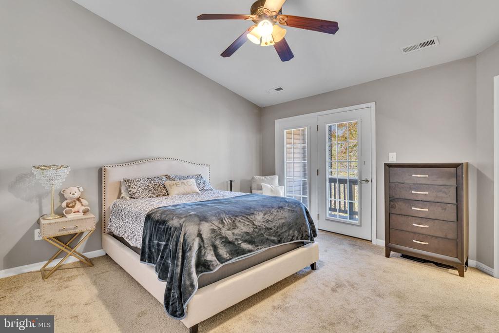 4589 Scottsdale Pl