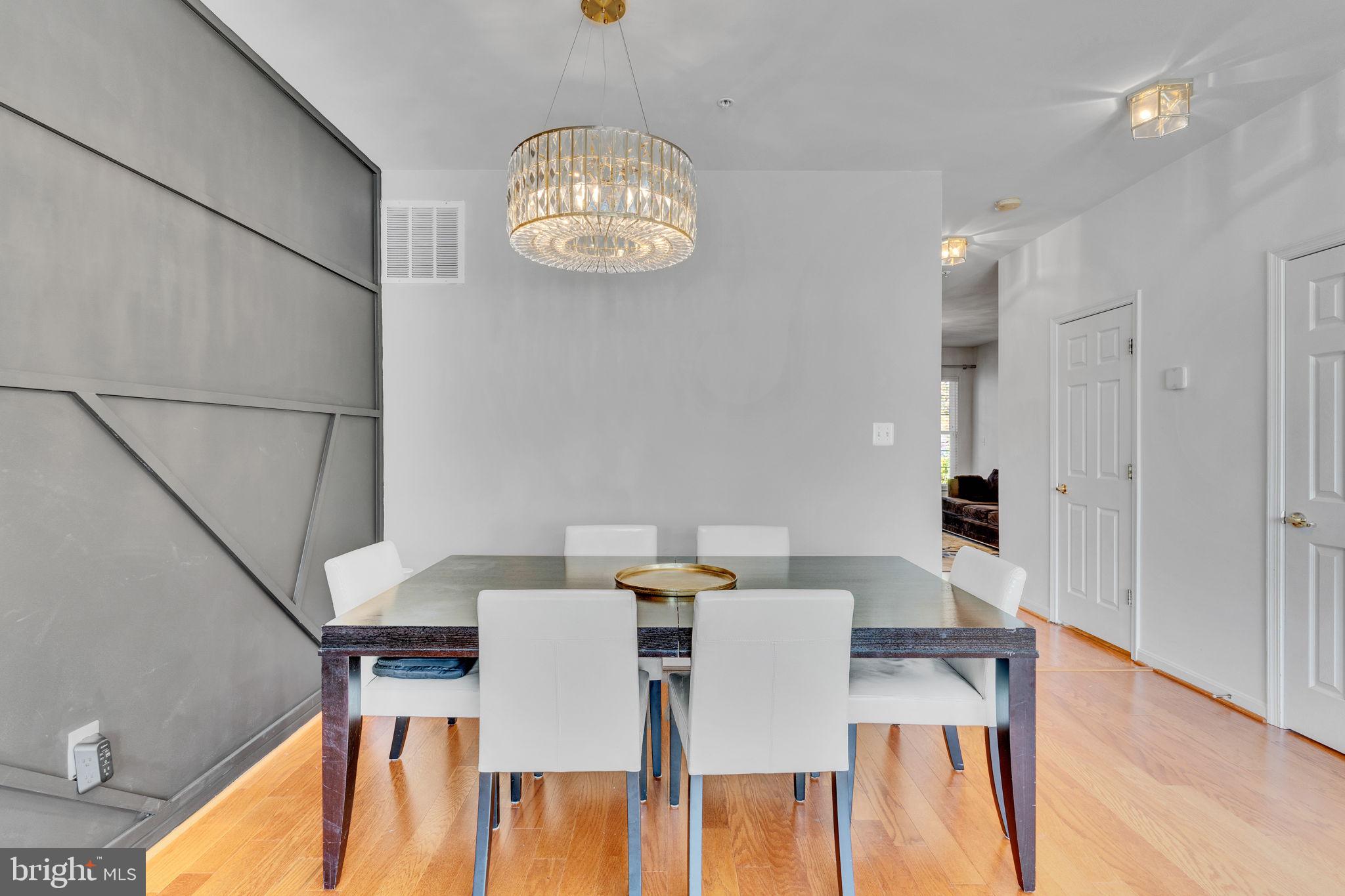 4589 Scottsdale Pl