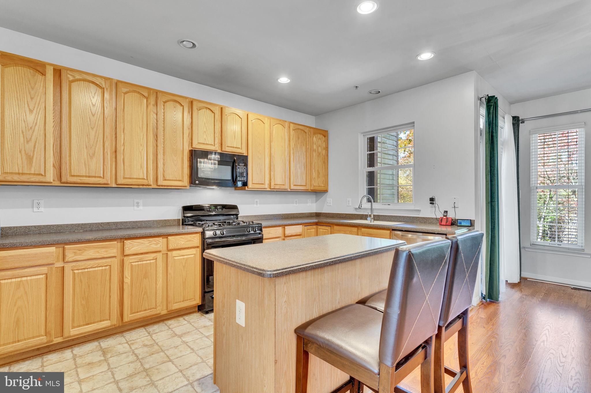 4589 Scottsdale Pl