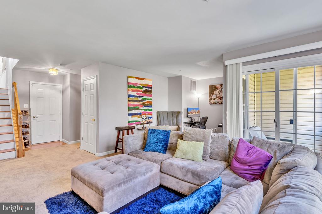 4589 Scottsdale Pl