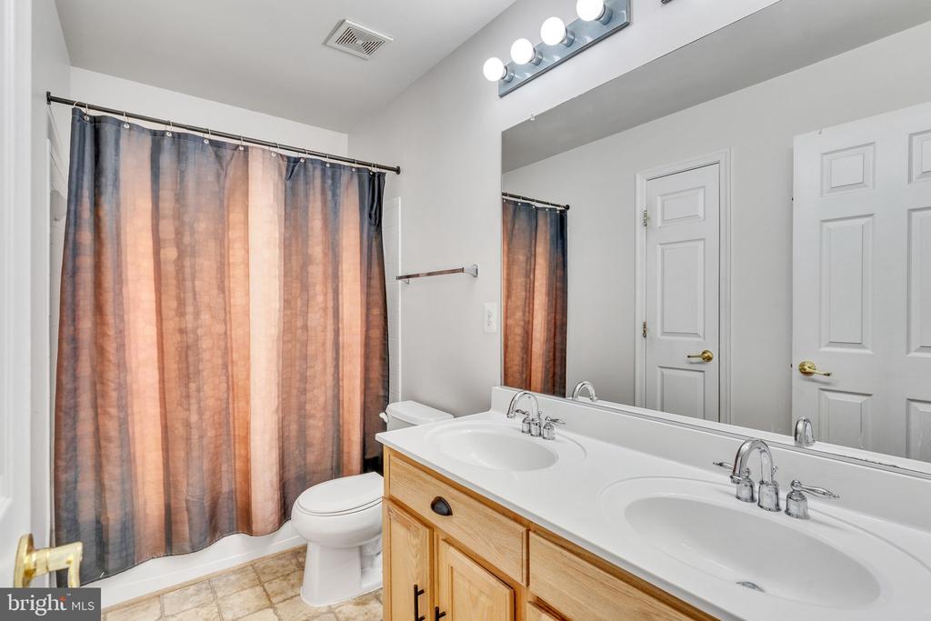 4589 Scottsdale Pl