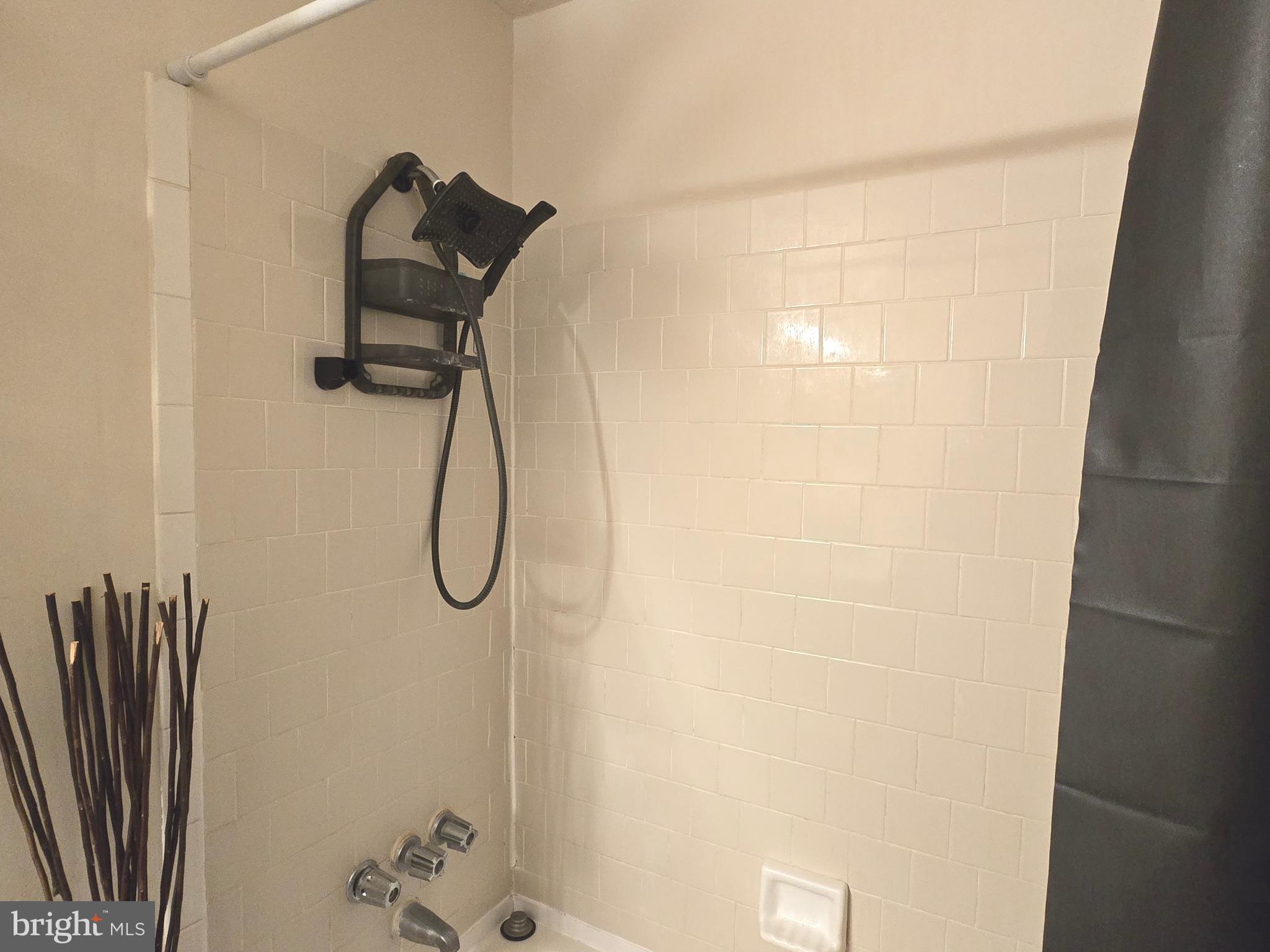 36 KINGS WHARF PLACE