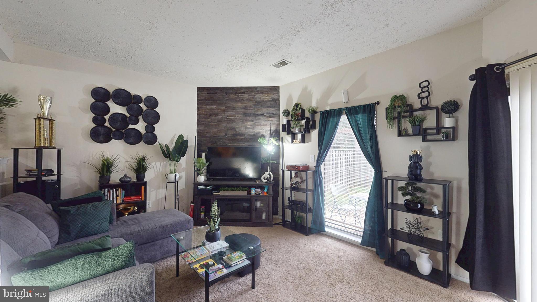 36 KINGS WHARF PLACE