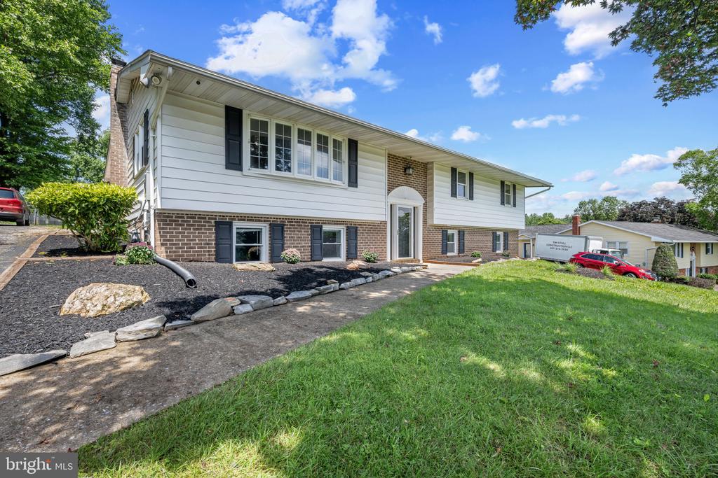 108 Taft Ter