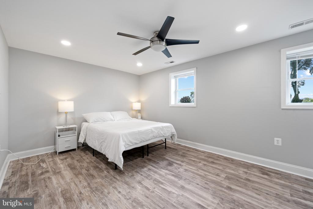 108 Taft Ter