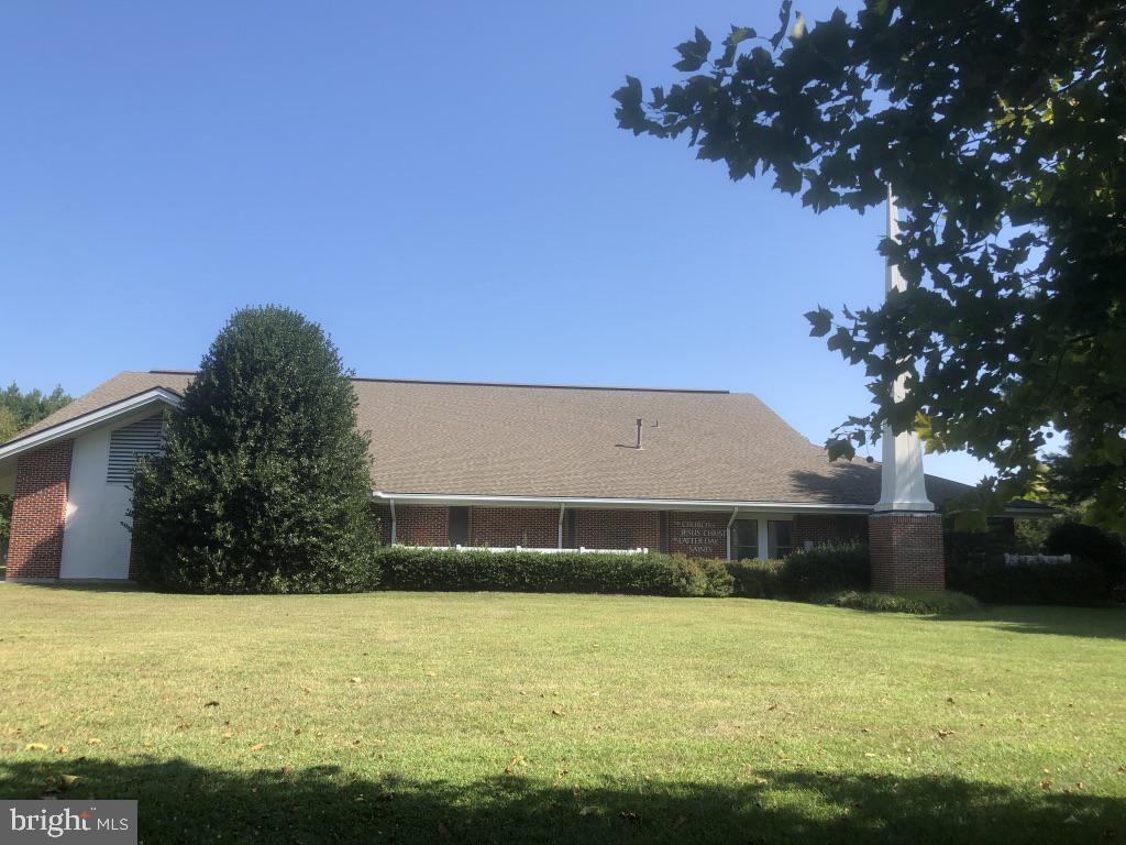 3030 Cedar Dr