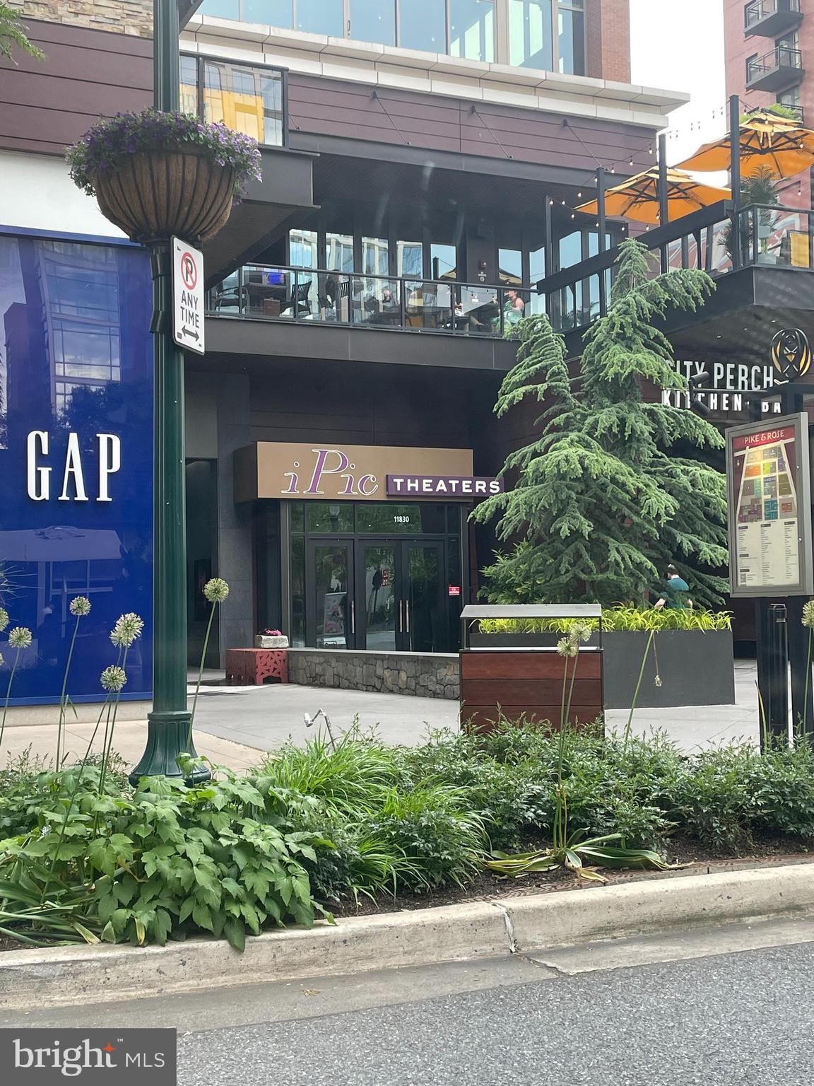 12309 Braxfield Ct #447