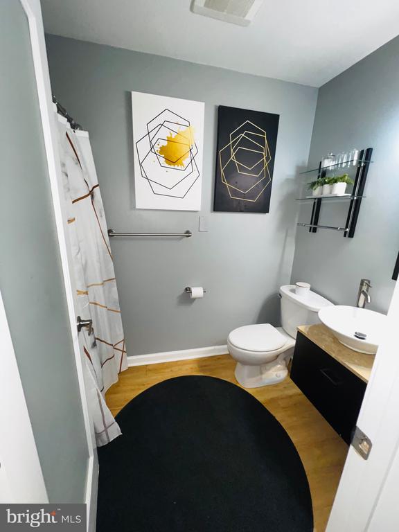 3833 LANSDALE COURT 82