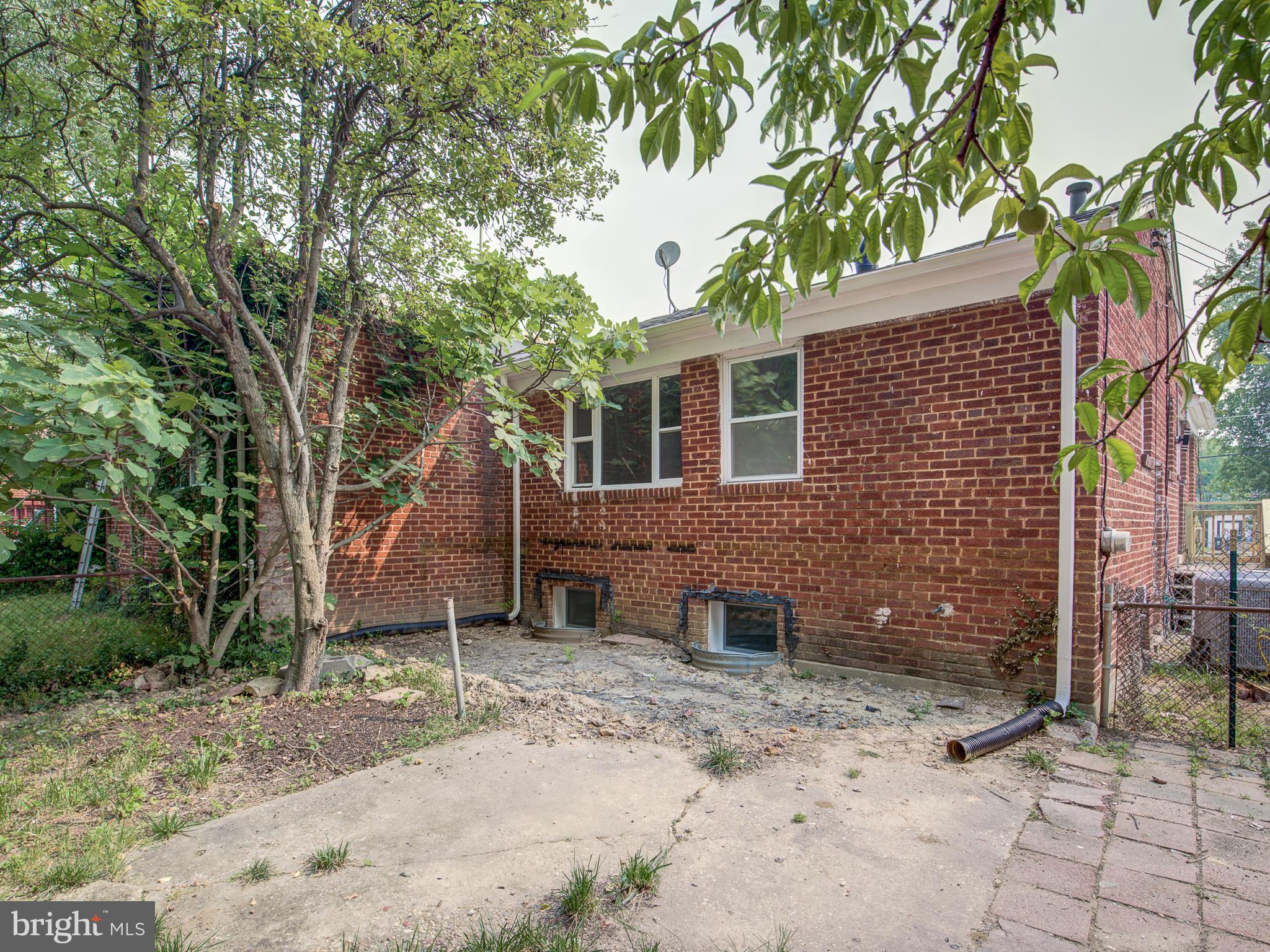 3521 Chadwick Court