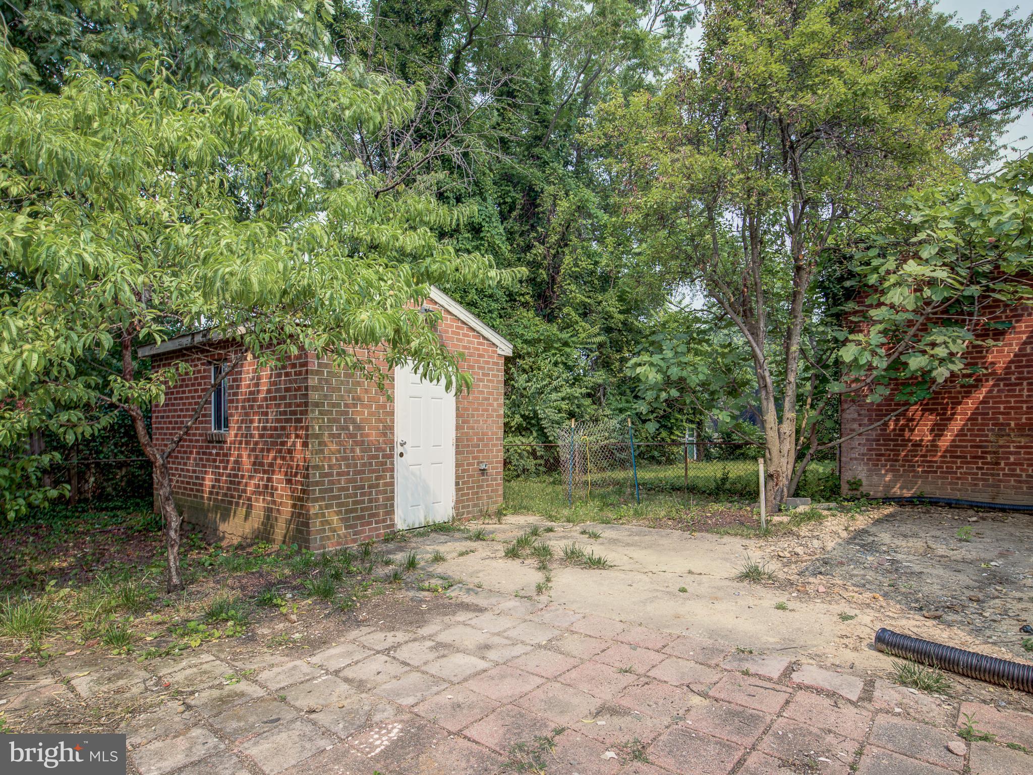 3521 Chadwick Court