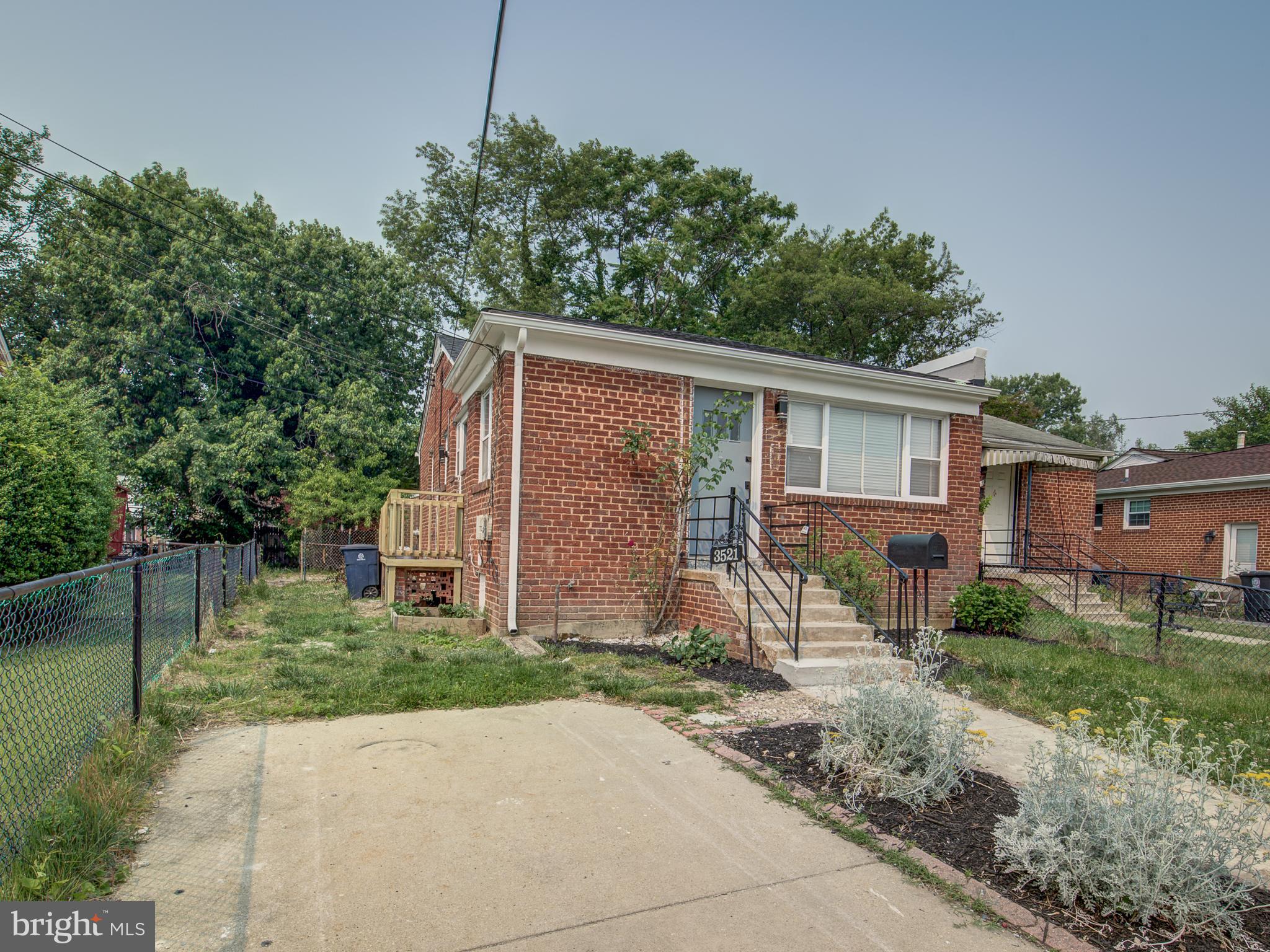 3521 Chadwick Court