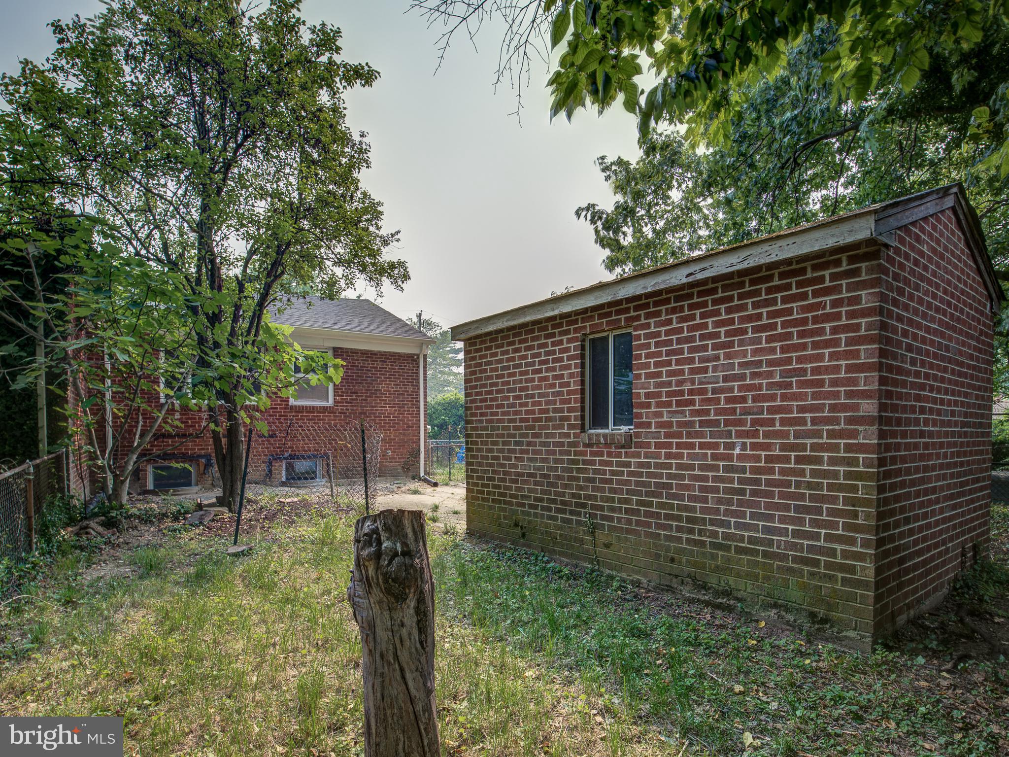 3521 Chadwick Court
