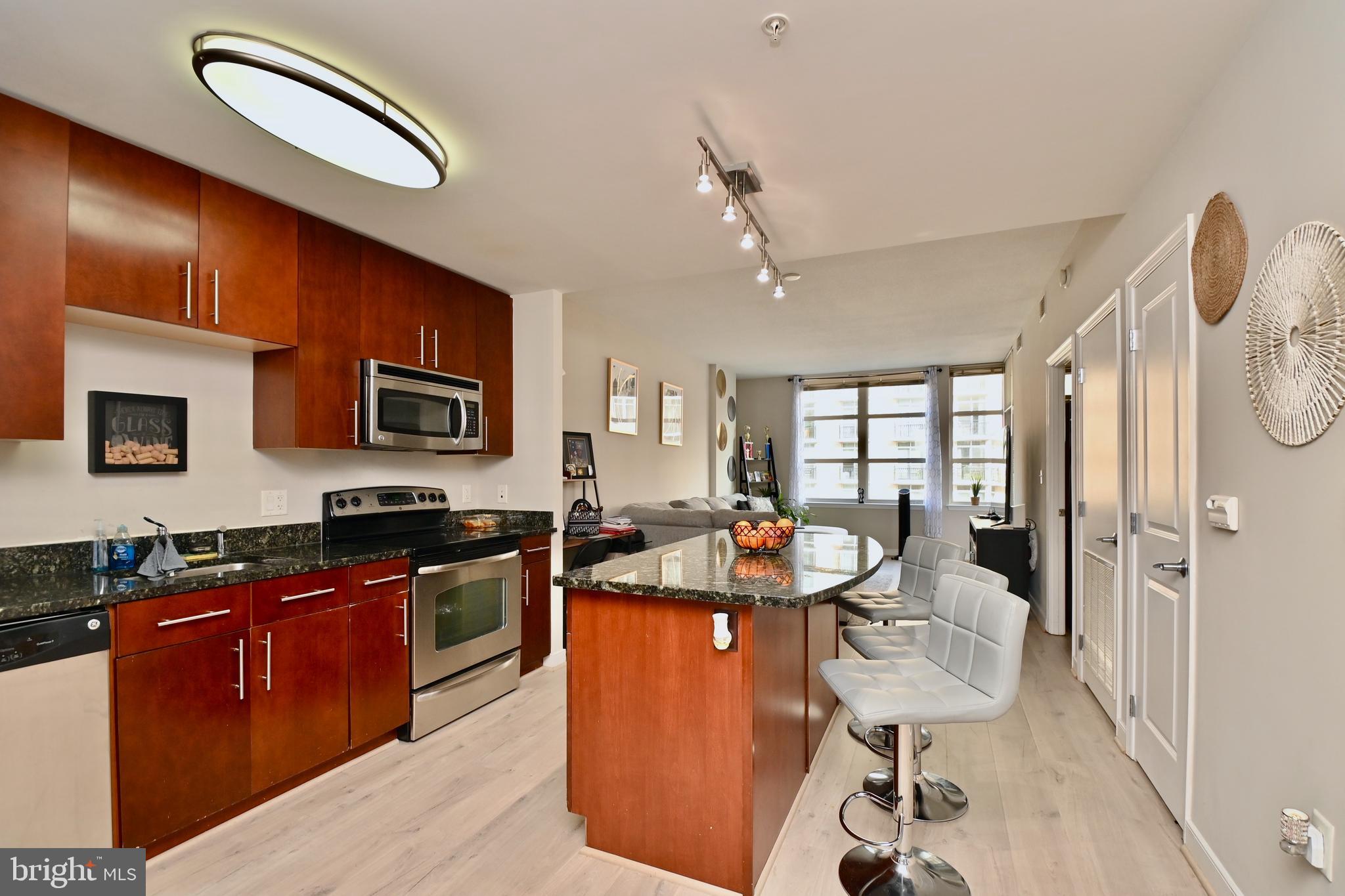 157 Fleet St #406
