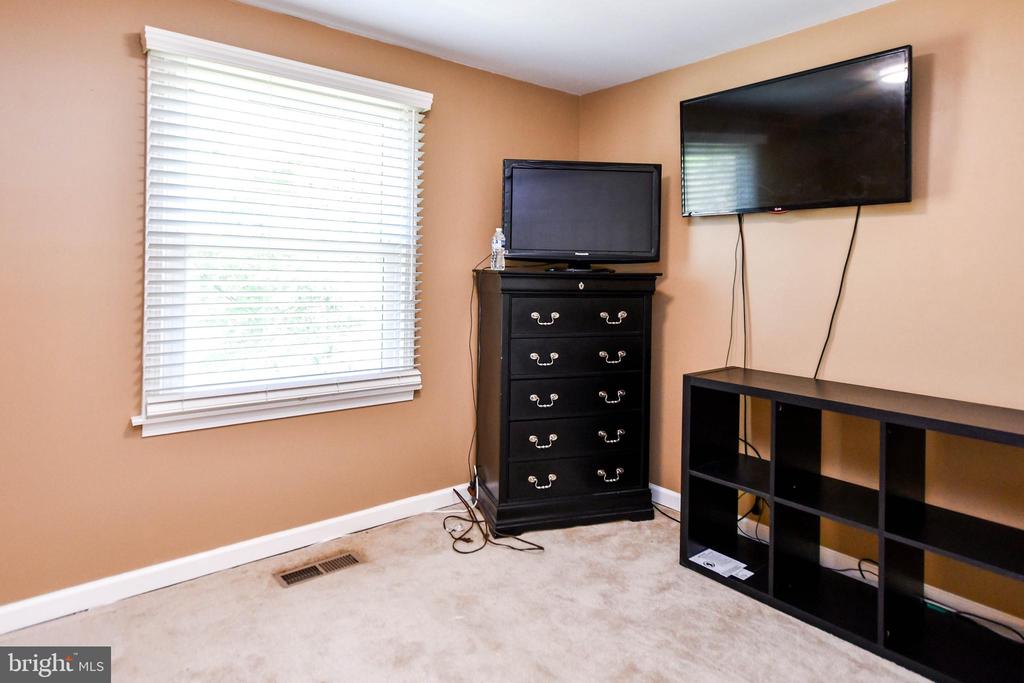 2311 Timbercrest Dr