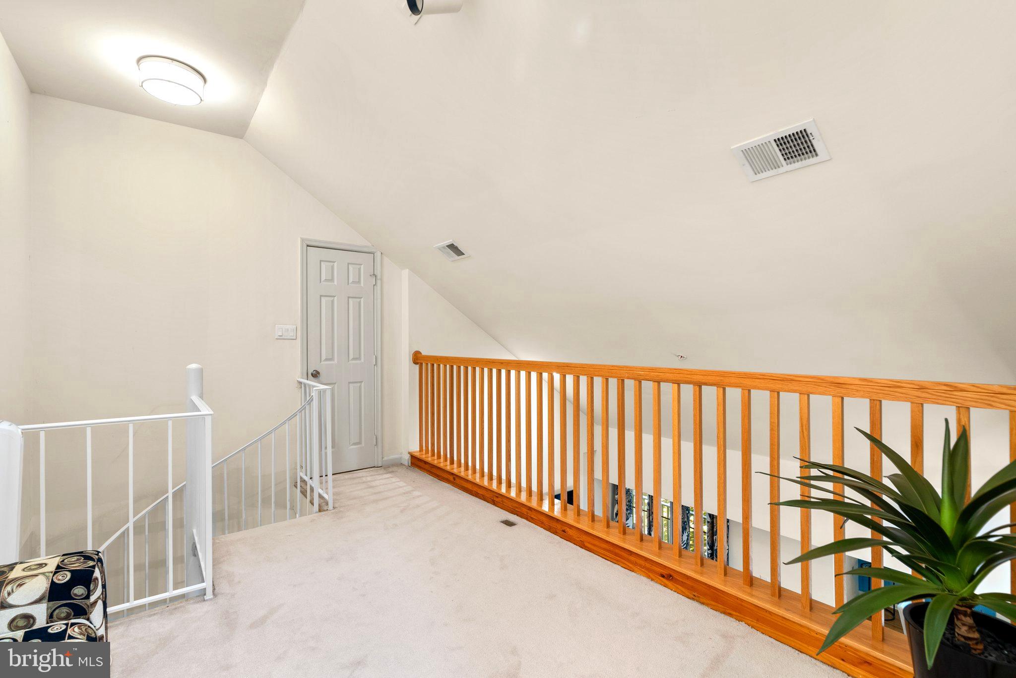 9715 Lake Pointe Ct ##303