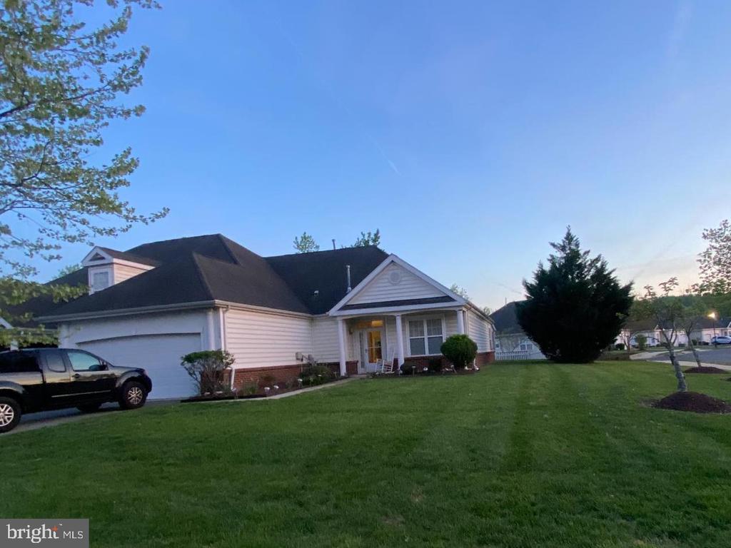 300 Dunnville Pl