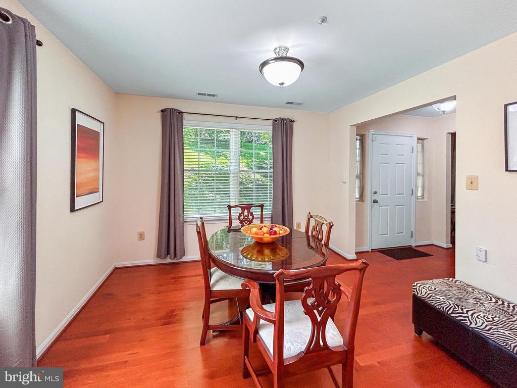 907 Dunloring Ct