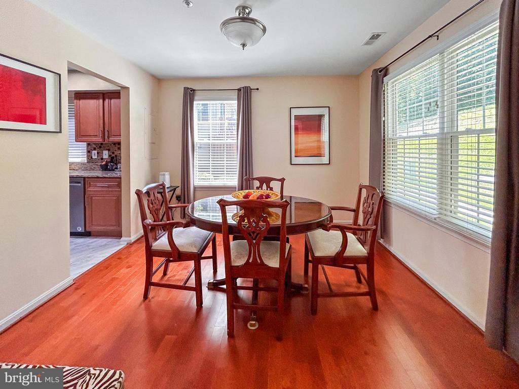 907 Dunloring Ct