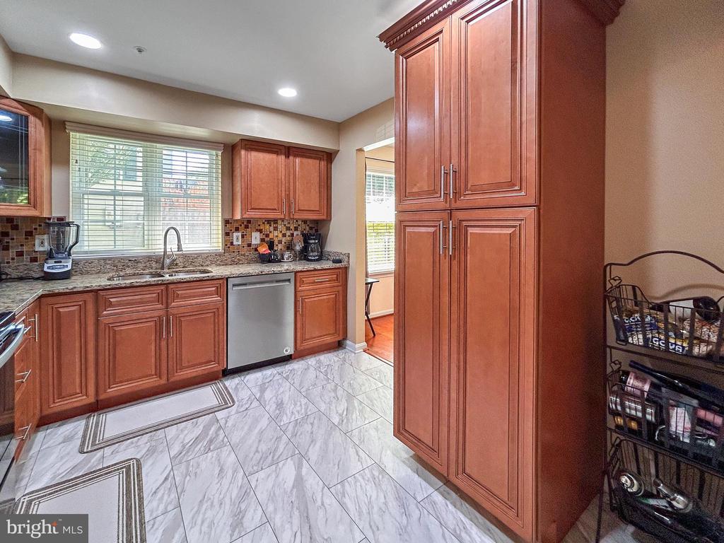 907 Dunloring Ct