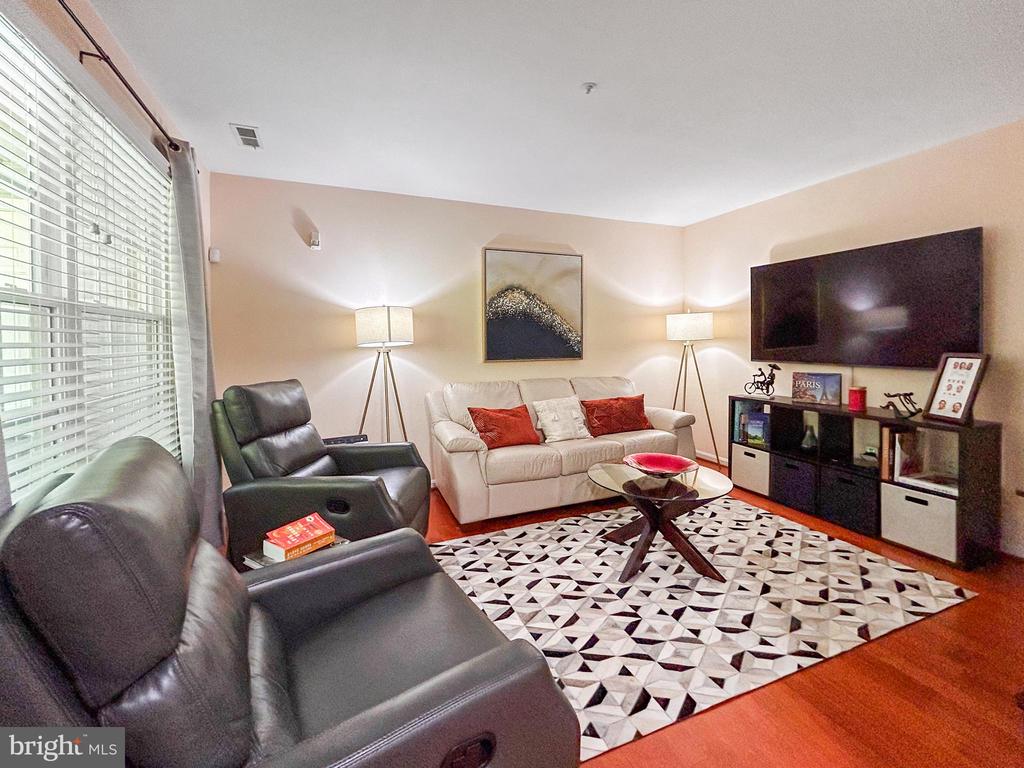 907 Dunloring Ct