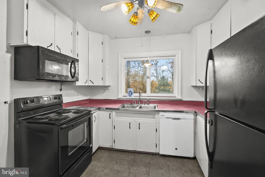 15000 FORT TRAIL
