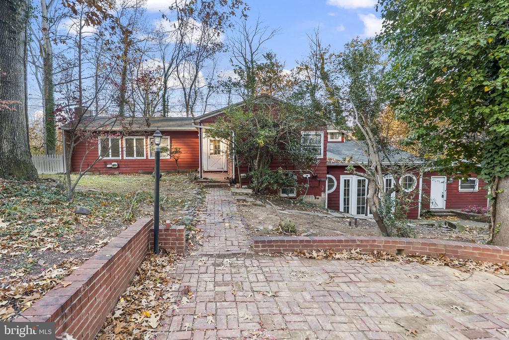 15000 FORT TRAIL