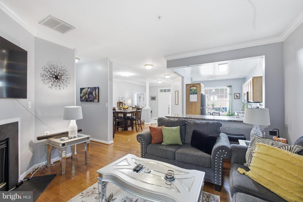 1 ROSEBUD COURT
