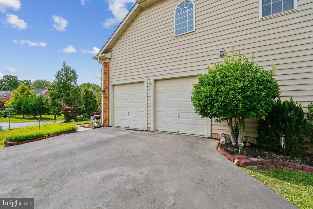 7314 CALEDON COURT